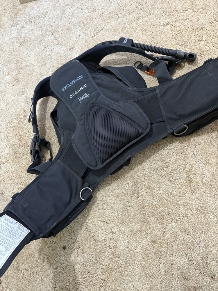 Oceanic Excursion QLR-3 Scuba Dive Pack. BIOFLEX Black, Size Large.