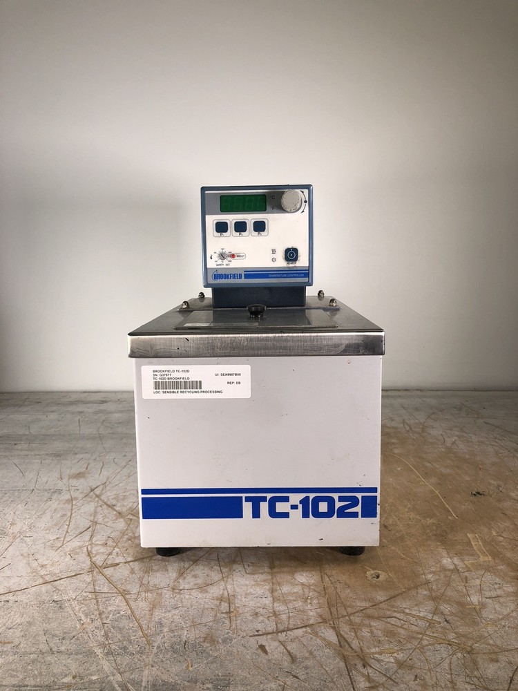 BROOKFIELD TC-102D CIRCULATING BATH WITH DIGITAL CONTROLLER - POWER TESTED ONLY