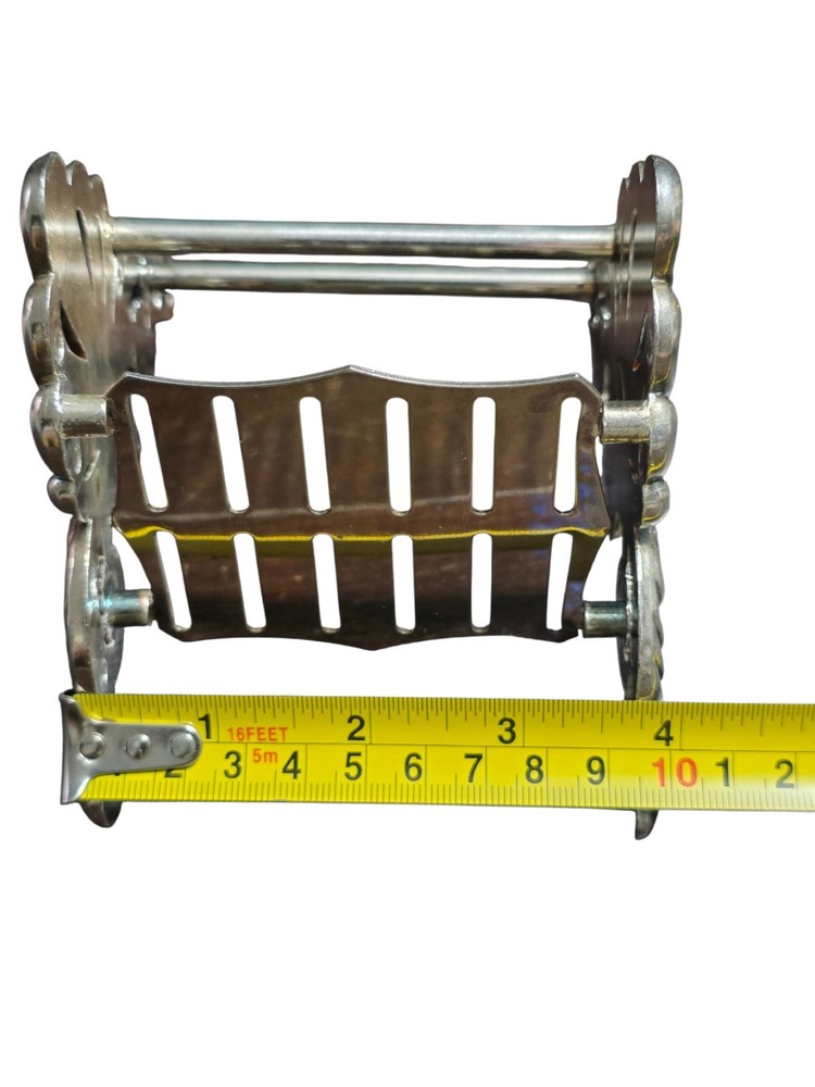 Vintage Style Ornate Silver Plated Knife Rest Shell Scroll Tableware Decor