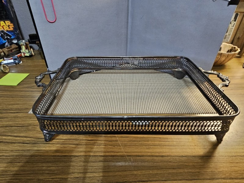 Reed & Barton Silver Plated Casserole Dish Holder Rectangular. SOLD AS IS.