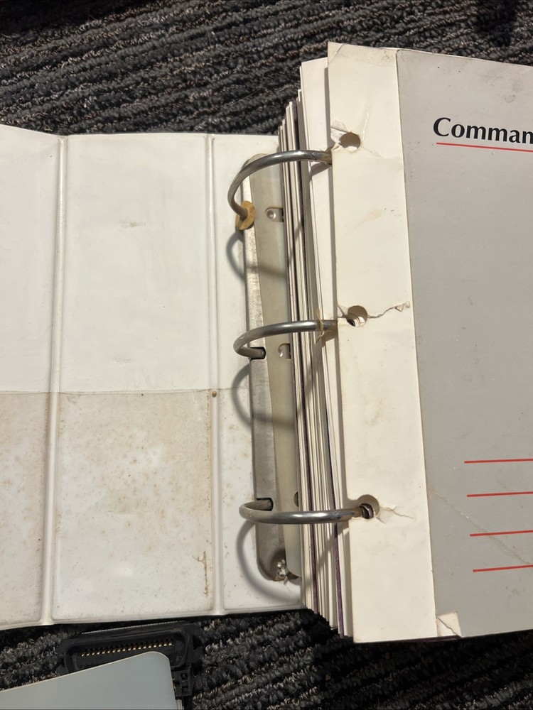 RARE Commodore Amiga Using The System Software Manual