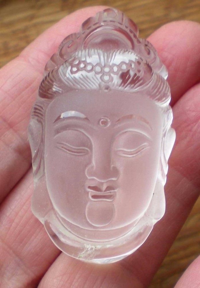 Clear Quartz Kwan Yin Carving sc887d