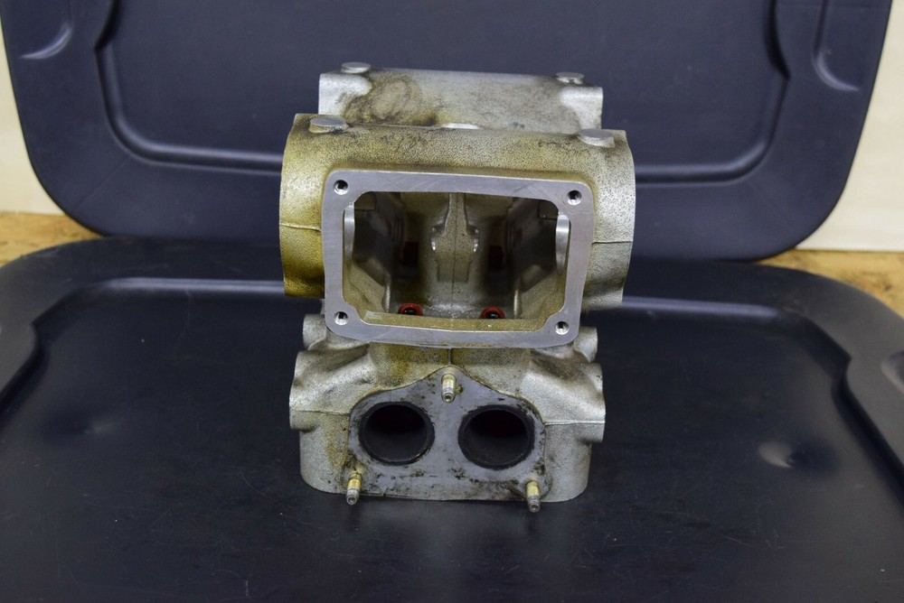 DUCATI 2001 748 ENGINE MOTOR EMPTY CYLINDER HEAD BORE