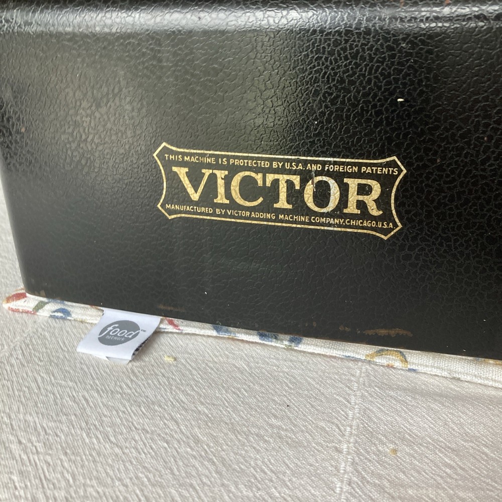 Antique Victor Adding Machine With Subtraction Untested! Seems To Be Intact!