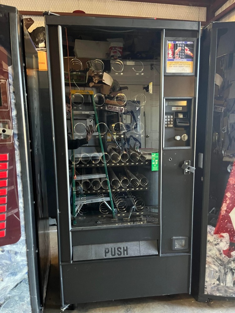 AP 932 (Refurbished) (Card reader capable) 2000$ (Including delivery)