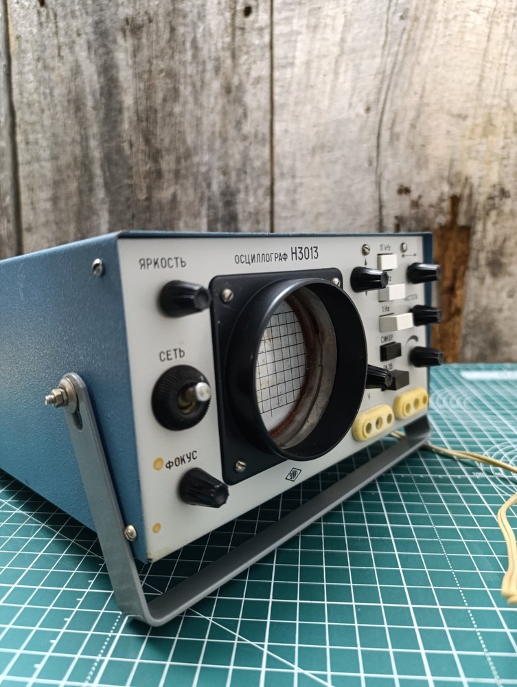 Vintage Soviet OSCILLOGRAPH H3013 WORKING.