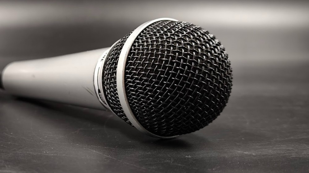 Uni-Directional Dynamic Microphone Used Working Silver