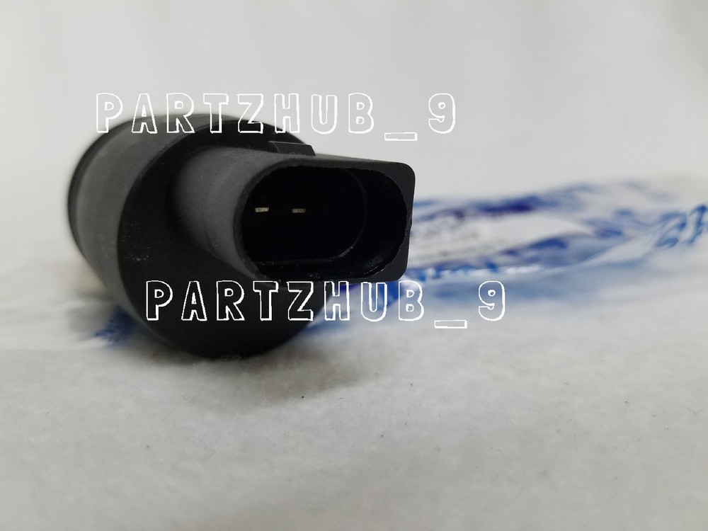 Windshield Washer Pump 67128362154 for BMW E46 E38 E39 E60 E65 X3 E53 X5 Z3 Z4