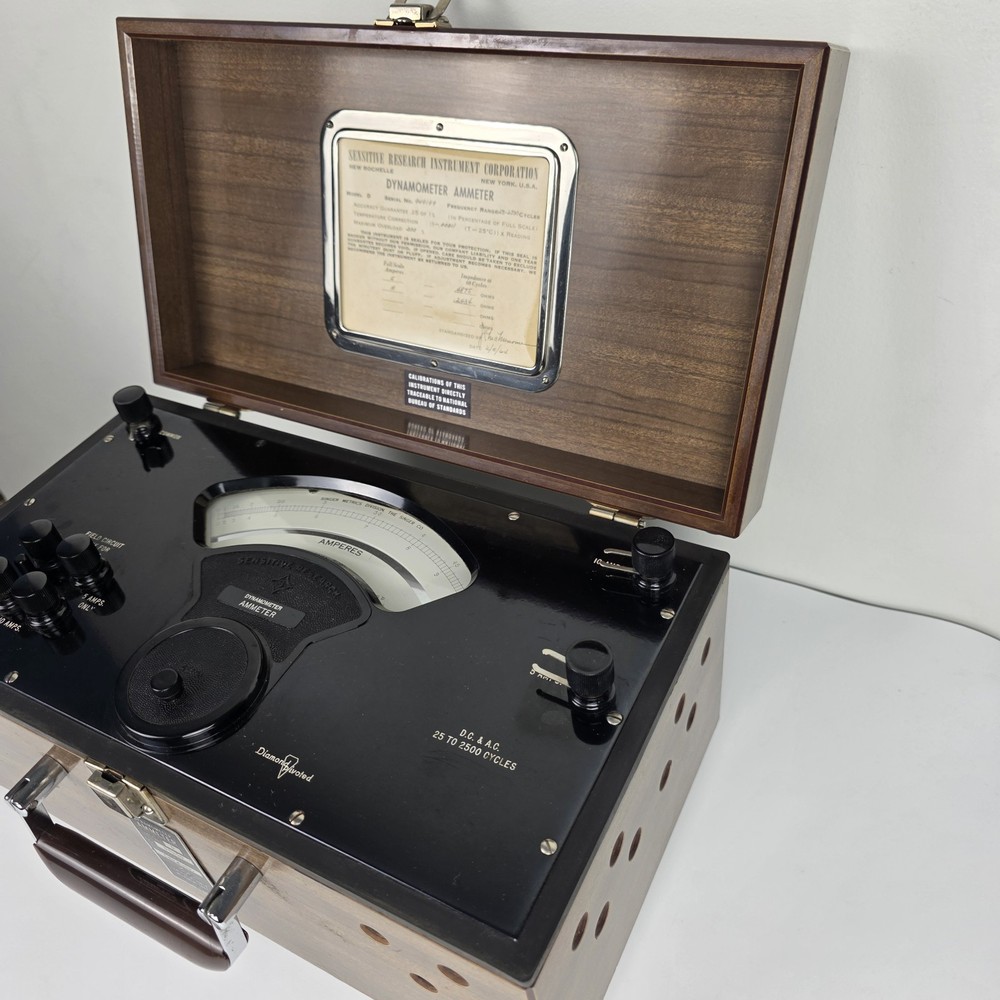 Sensitive Research Dynamometer Ammeter Model D, Collectors Peace