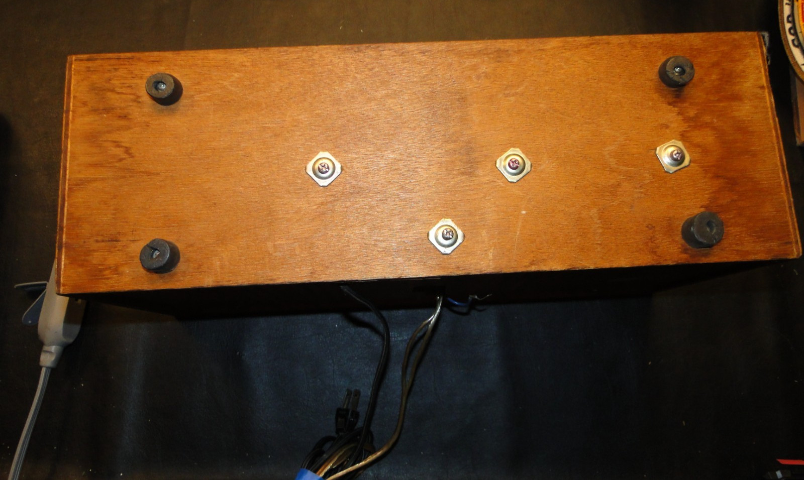 1970’s Panasonic Table Top Radio AM-FM Walnut RE7259 Works great !