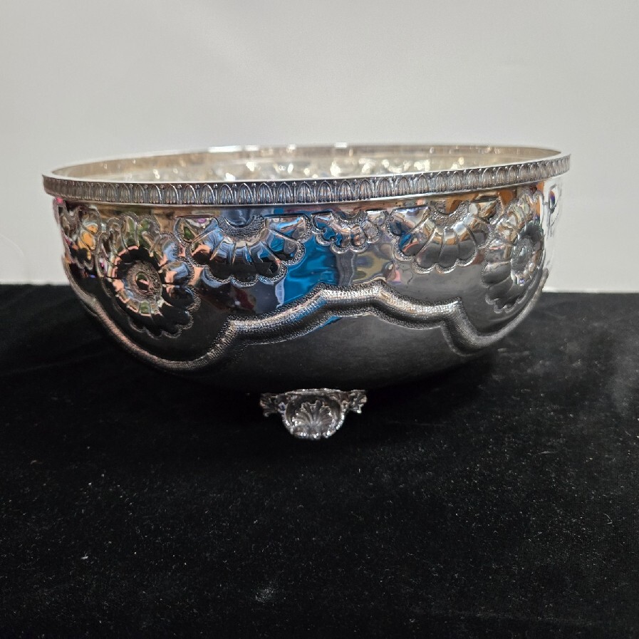 BIRKS Silver Plate Footed Serving Bowl with Plastic Insert includes original box