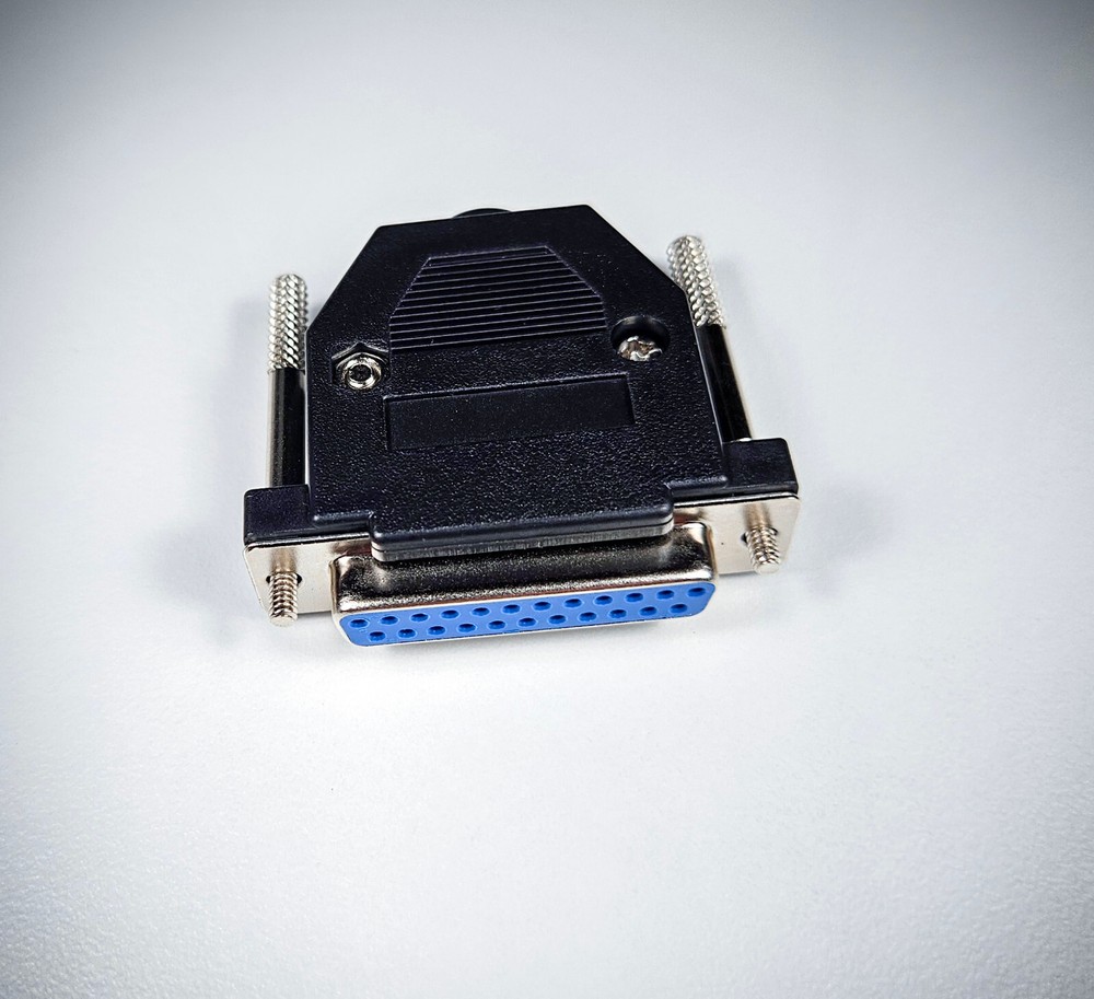 AMIGA VIDEO CABLE CONNECTOR DB23