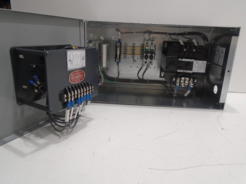 SIEMENS MT0500A TRANSFORMER w/SUPERIOR INTERLOCK S1059001PBL ELECTRIC SWITCH