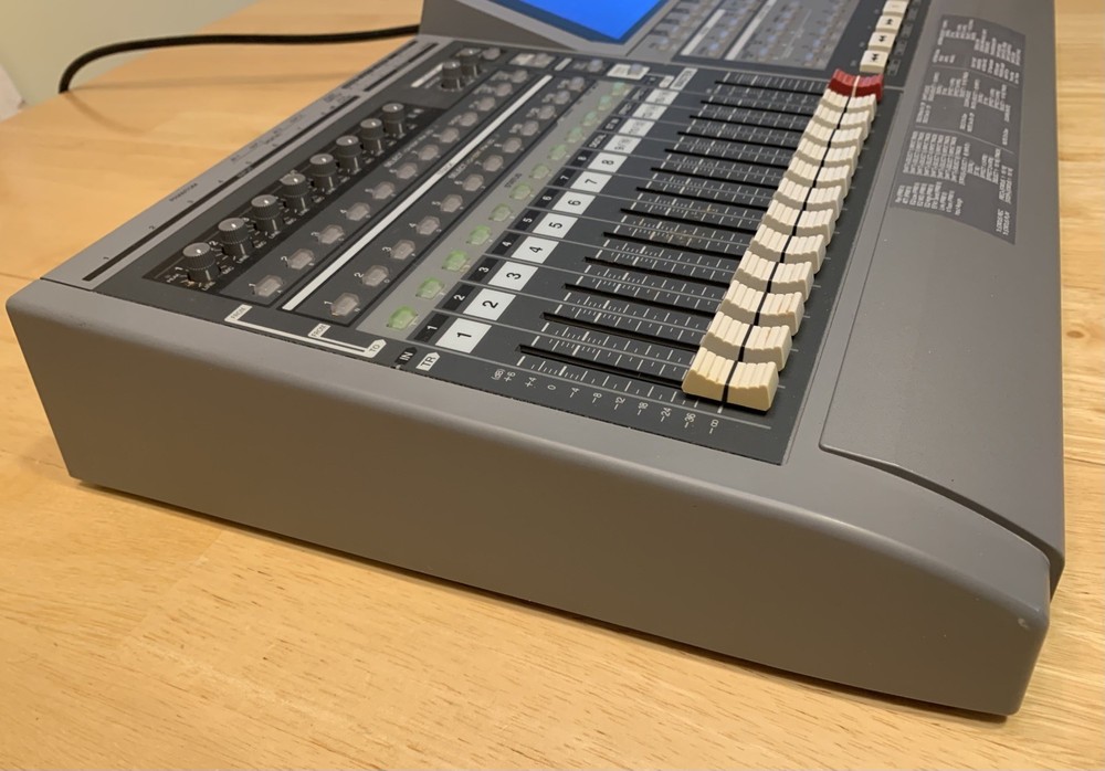 Roland VS-1680 V-Xpanded 24-Bit Digital Recording Studio Workstation W/2 VSF-2