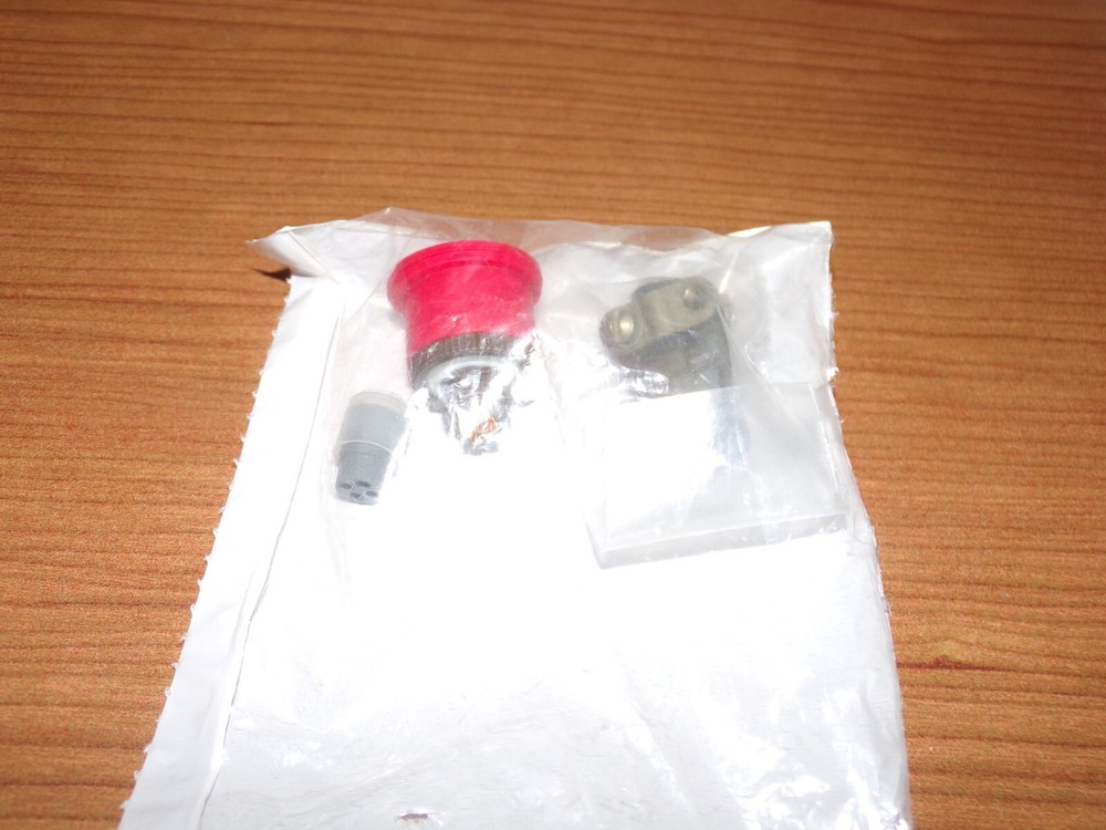 ITT Cannon Connector MS3116F8-4P