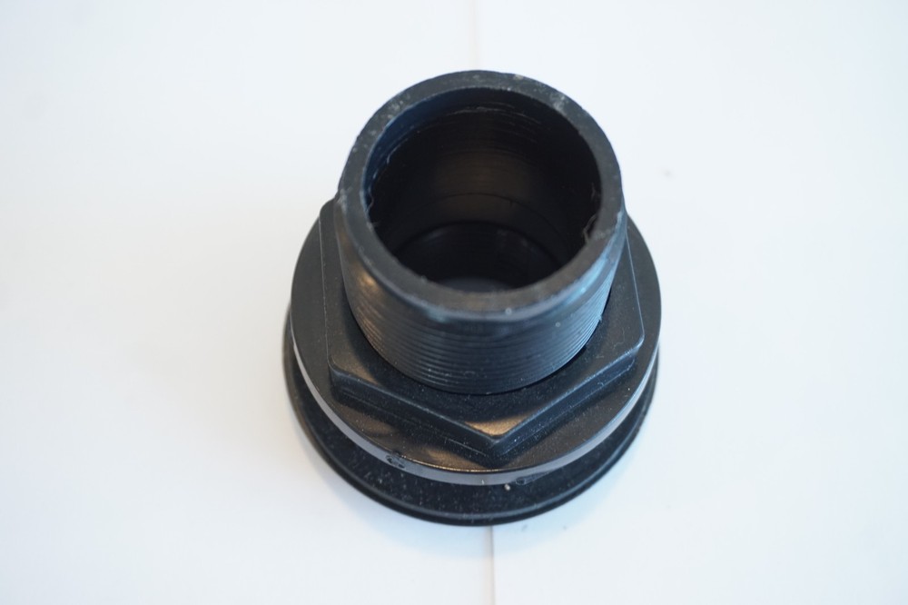 Aquarium Plumbing - 1" Bulkhead Fitting (Thread x Slip)