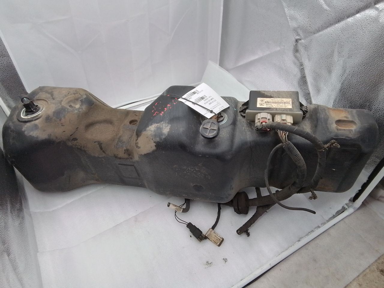 2016-2017-2018 RAM 3500 4500 5500 EXHAUST FLUID TANK W/PUMP CAB CHASIS