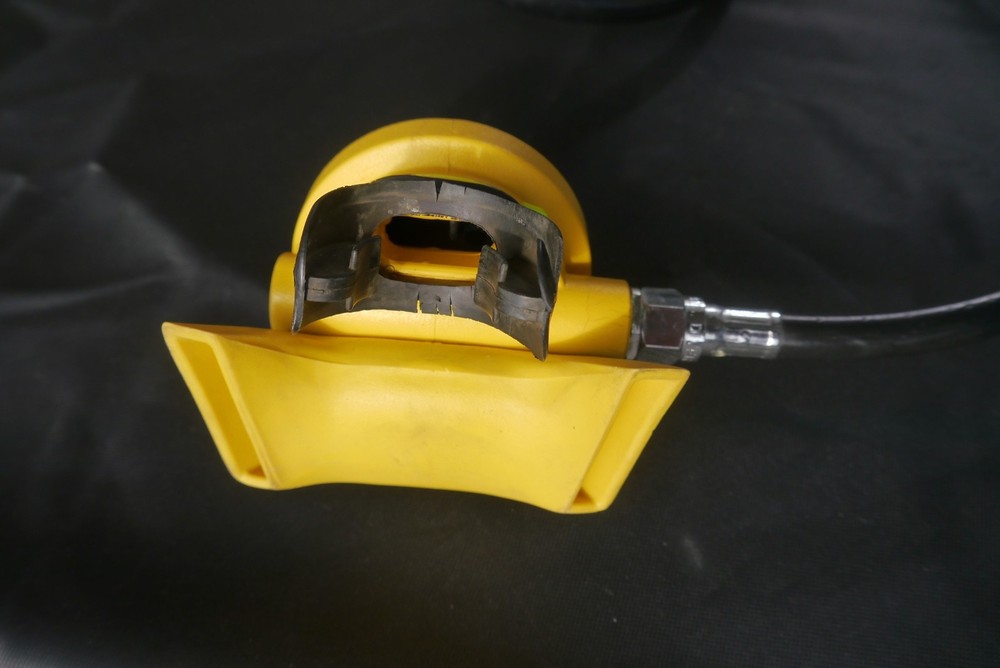US Divers Regulators, Octopus, Oceanic Guage Console & Inflator Hose