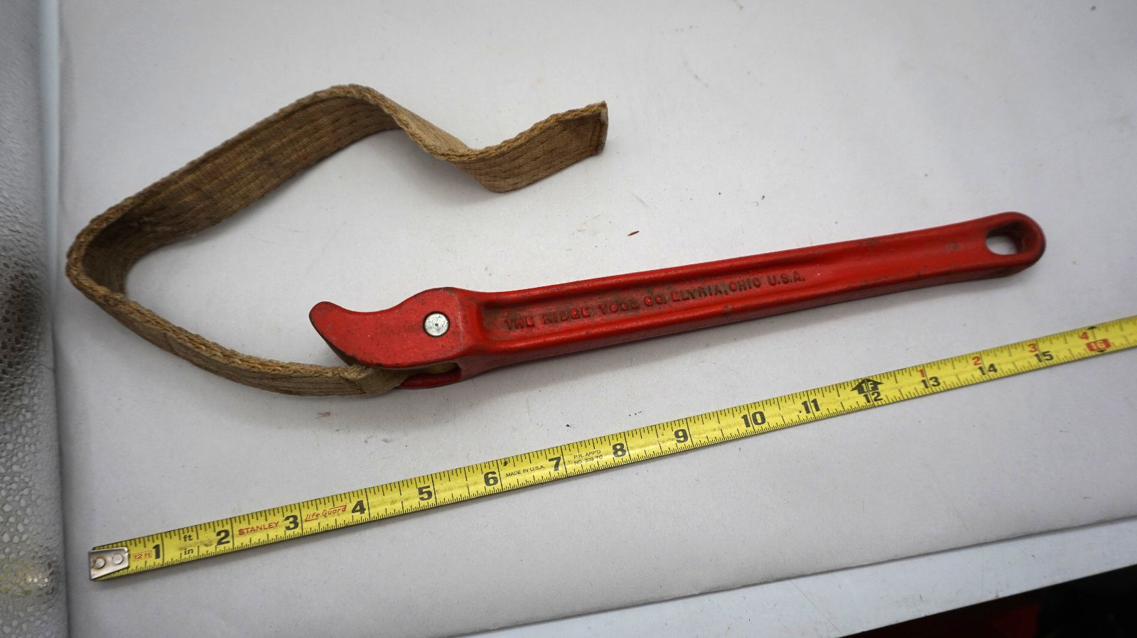 Ridgid No. 2 Pipe Wrench 16" Nylon Strap 11-3/4" Cast Iron Handle USA made