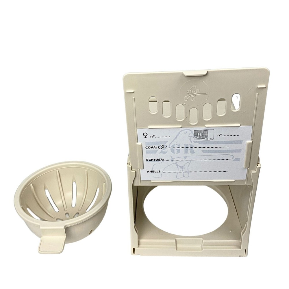 2Gr Complete De-attachable Plastic Bird Nest Box