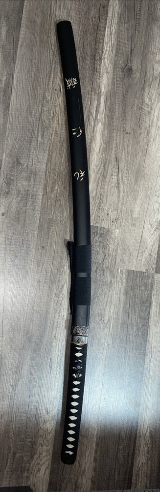 Japanese Style Black 41" Replica Katana (E6)