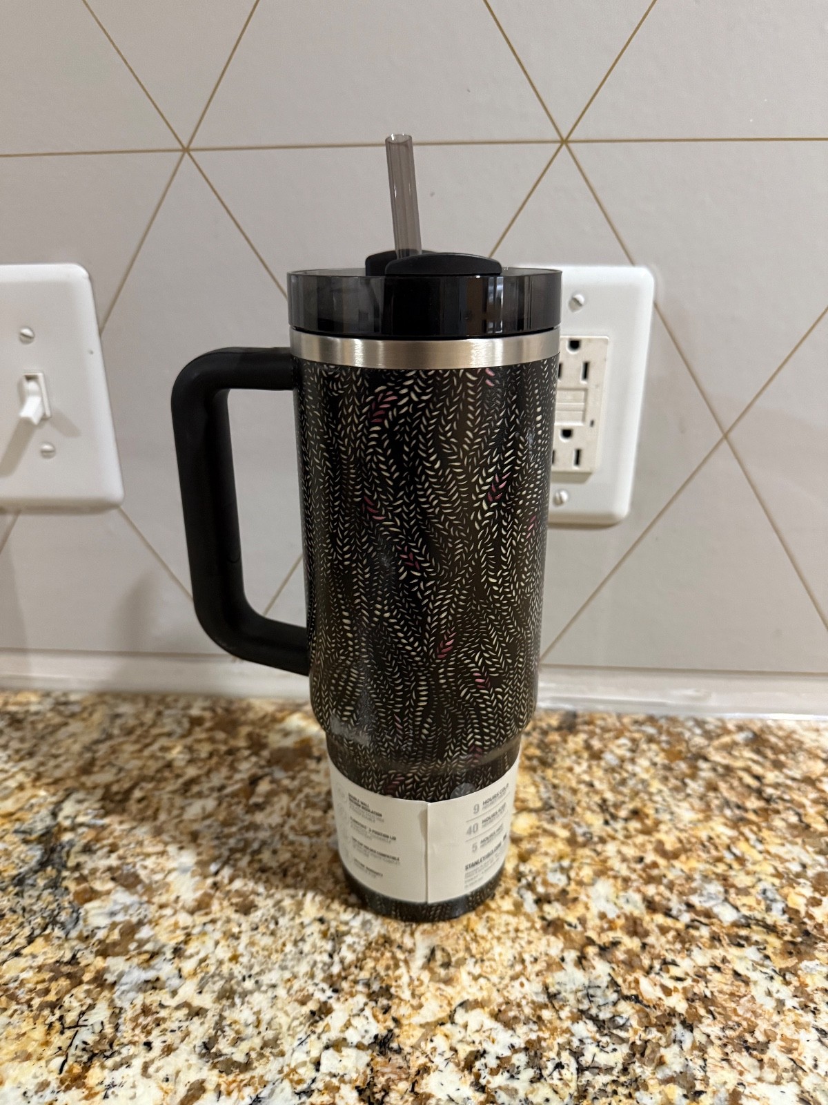 Stanley x Calia 30oz Flowstate Quencher H2.0 Tumbler Black Serpent Brand New