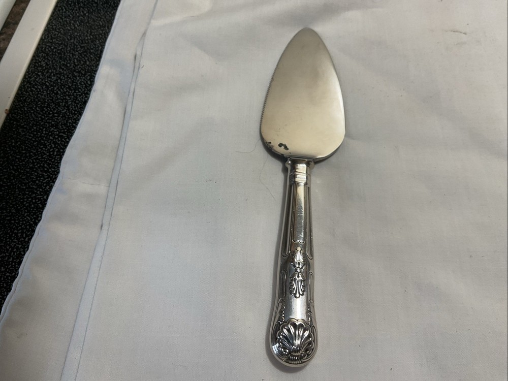Lodge Stainless Cheese Server Sheffield England Shell Pattern