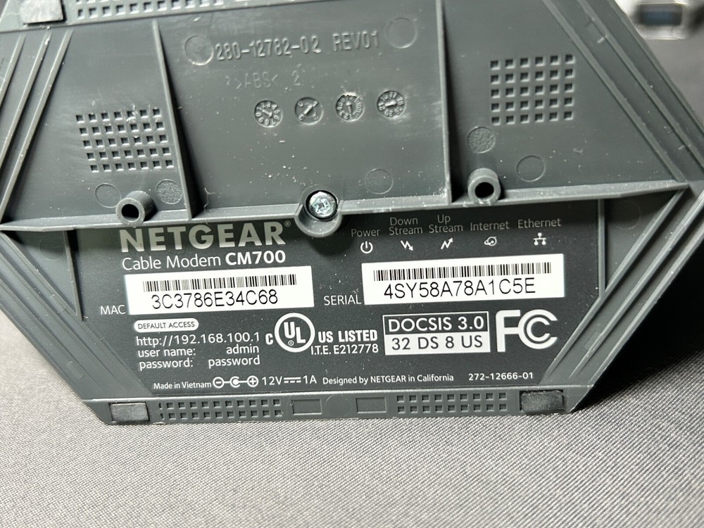NETGEAR CABLE MODEM CM700 BLACK No Cables
