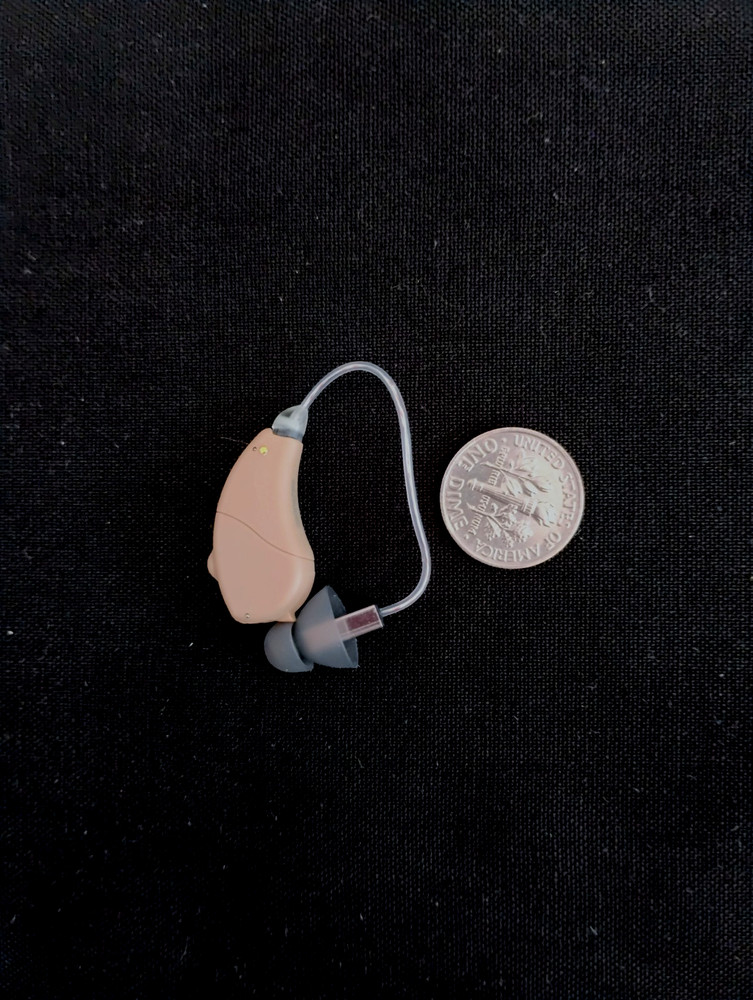 programmable TINY DIGITAL RIC HEARING AID LEFT FIT SERIOUS LOSS