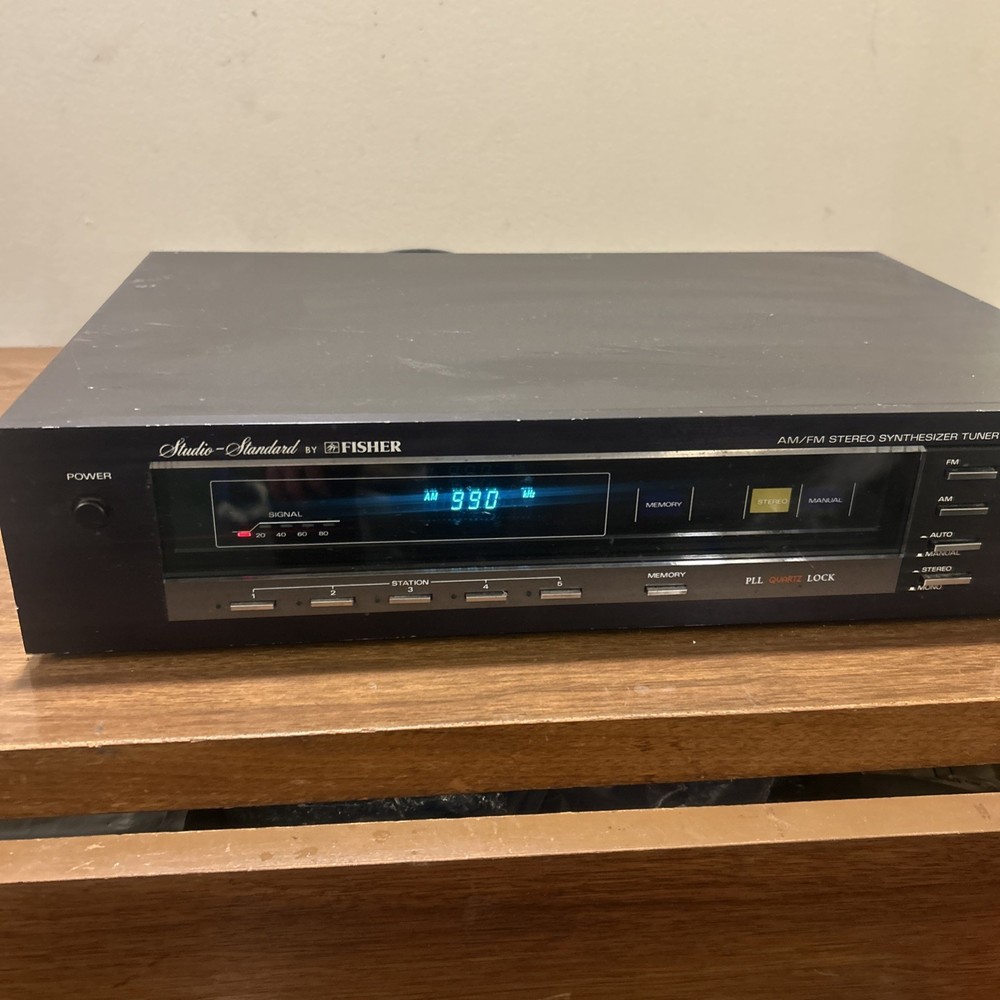 Fisher Studio-standard Synthesizer Tuner FM-660