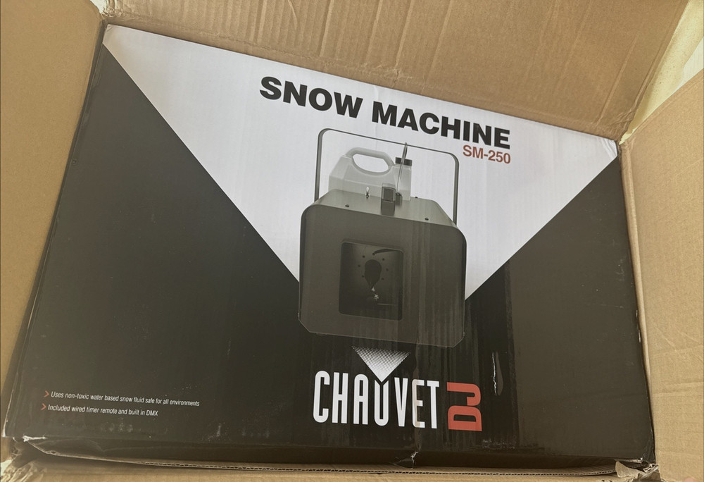 CHAUVET Snow Effect Machine Model SM250