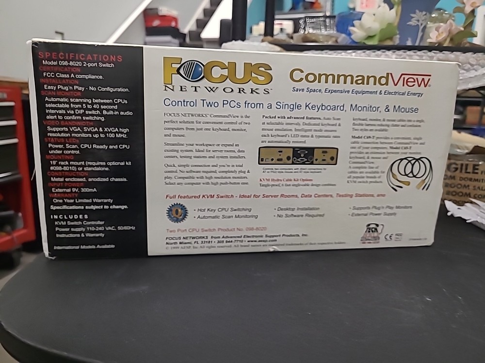 Focus Networks CommandView 2 Port KVM Switch FO-098-8020 w Box