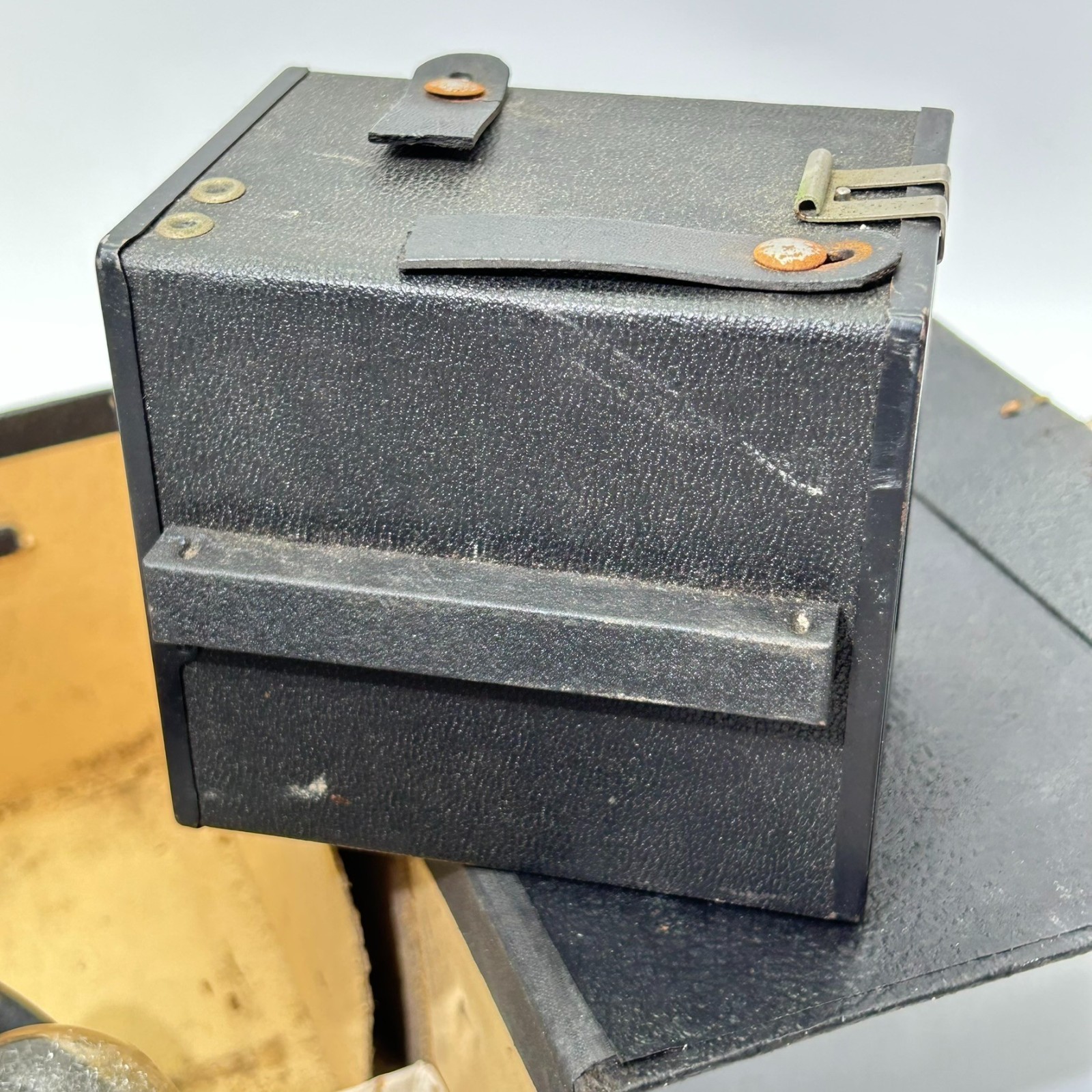 Vintage Tower Complete Flash Film Camera Kit Bulb & Flash Attachment with Case