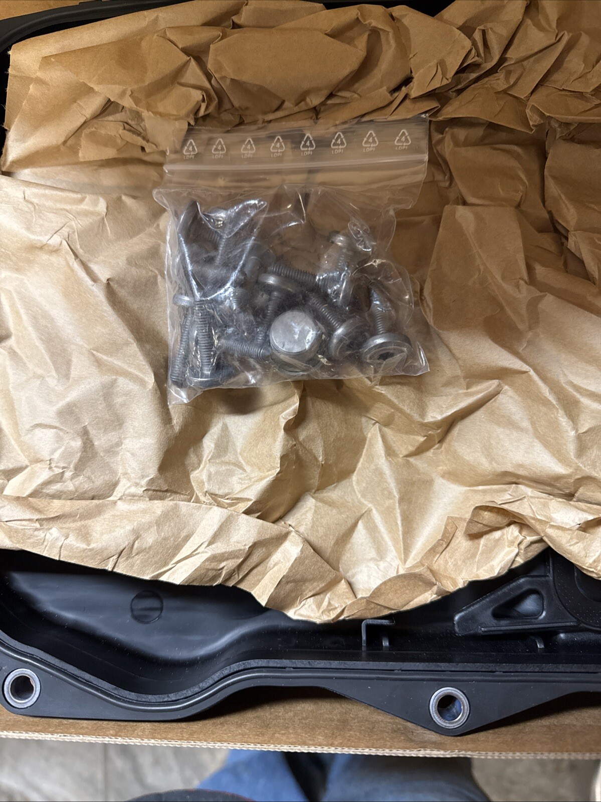 GENUINE Mopar 68225344AA Automatic Transmission Oil Pan / FILTER KIT