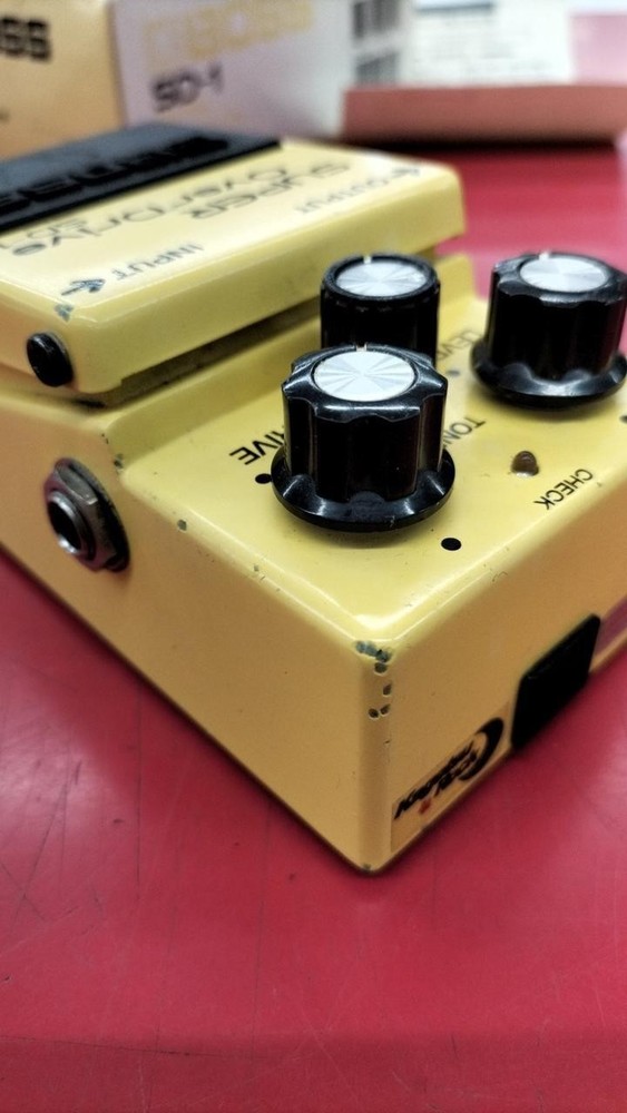 BOSS SD-1 Effects Pedal