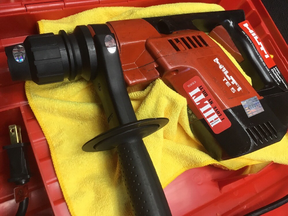 HILTI TE 5 PREOWNED, FREE ANDROID TABLET, REINFORCED HANDLE, BITS, FAST SHIP