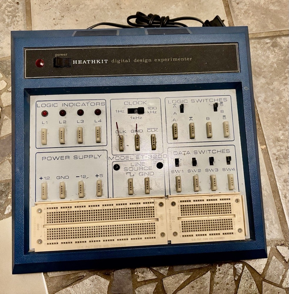 Vintage Heathkit ET-3200 Digital Design Experimenter pretty nice