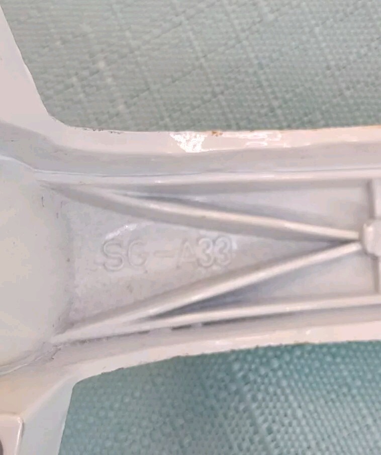 HAMPTON BAY CEILING FAN REPLACEMENT BRACKET/ARM WHITE SG-A33