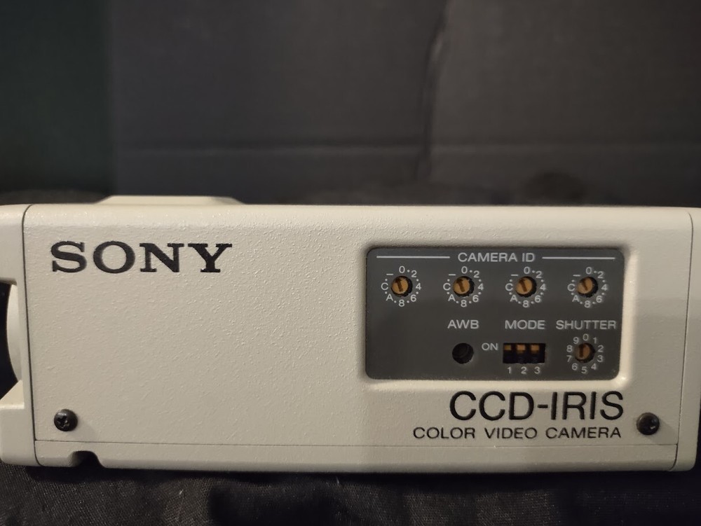 Sony CCD-IRIS Color Video Camera Model DXC-107