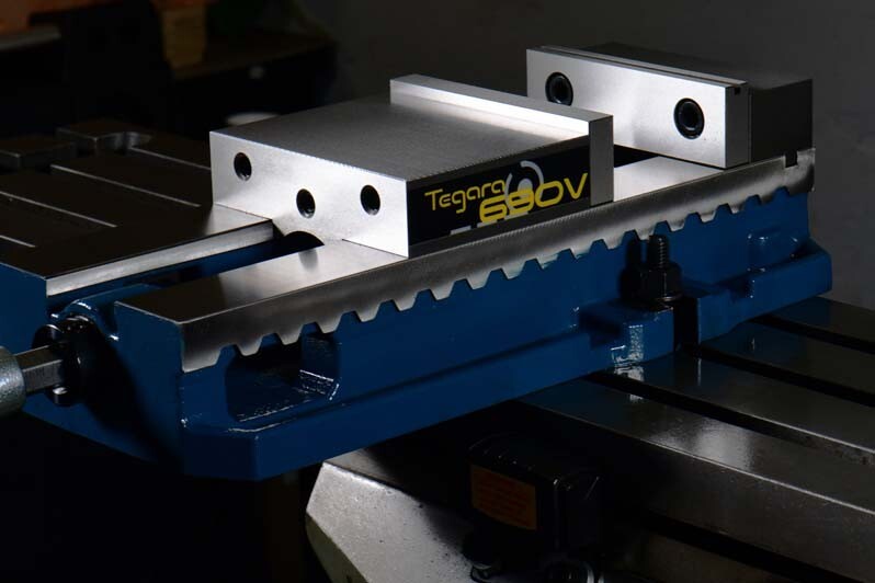 TEGARA 6 690V CNC Premium Milling Vise .0004 D688 NEW! R[