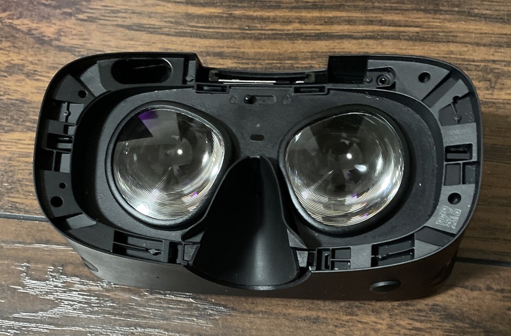 Oculus Rift S PC Powered VR Gaming Headset ONLY