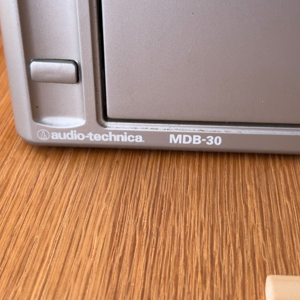 Stackable Telescoping MiniDisc Storage Case - Hold 30 MDs each Silver Used #50