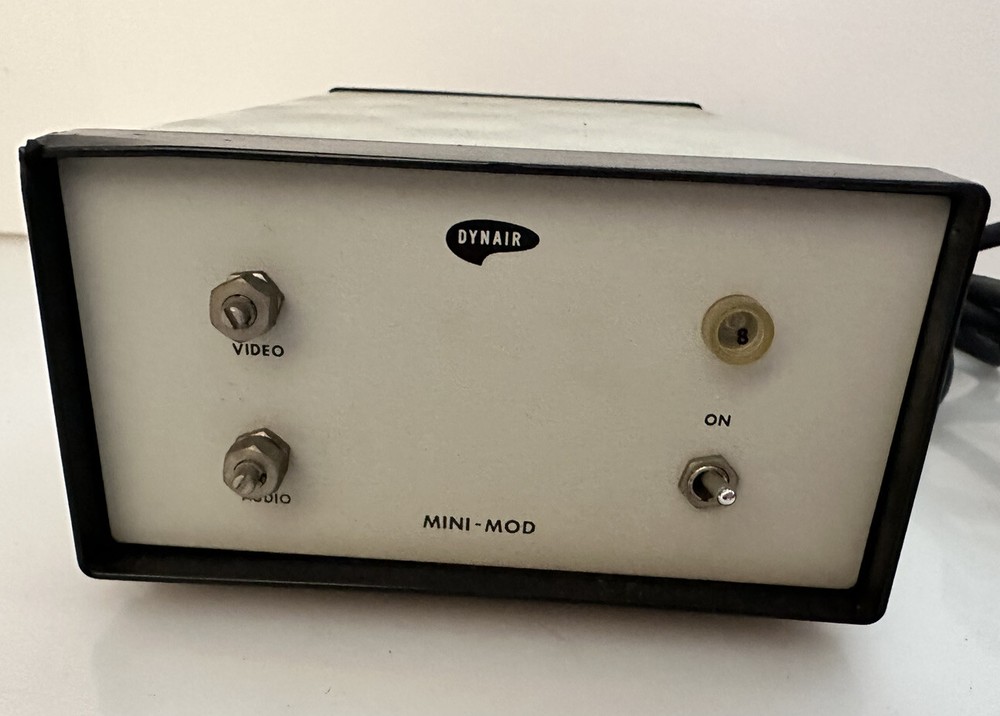 Vintage Dynair Electronics Mini-Mod TX2A Ch8 Audio Video EUC Tested Works