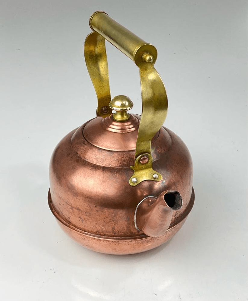 Vintage Copper Kettle Teapot & Moveable Handle 9" AG1506