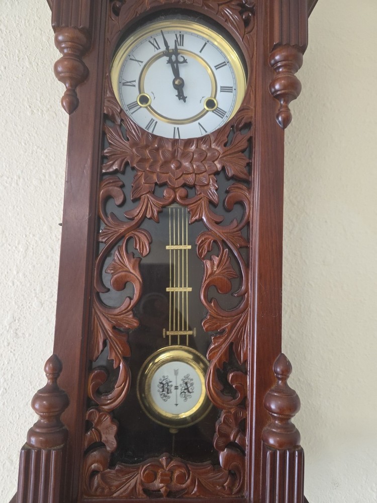 R&A Wind Up Movement Wood & Glass Pendulum Wall Clock Fully Functional