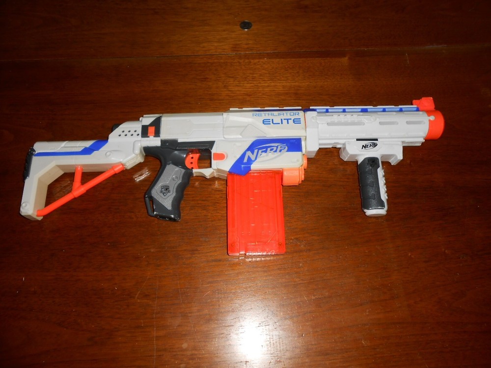 Vintage Nerf Elite Retaliator Starter Kit Blaster Darts Accessories
