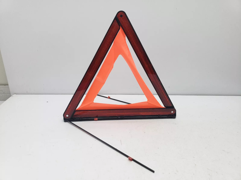 BMW Z4 E89 EMERGENCY HAZARD WARNING TRIANGLE 2010