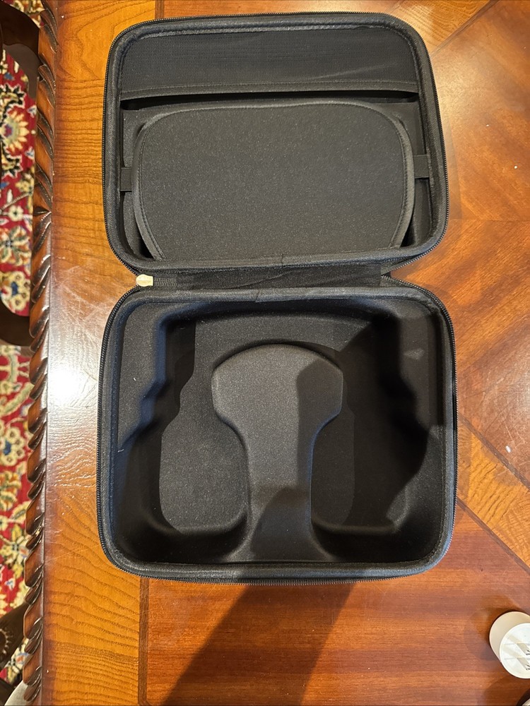 Astro Headphone Carrying Case