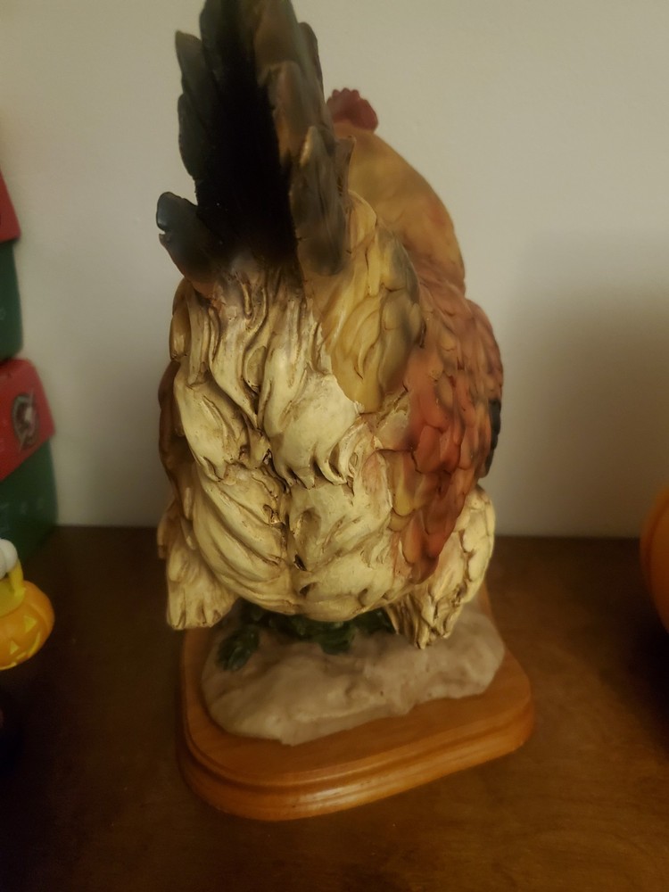 Tabletop Rooster with wooden base
