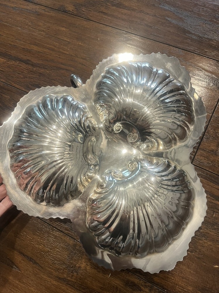 Vtg Silver Plate Silver By Sacks Clam Shell 3 Section Tray